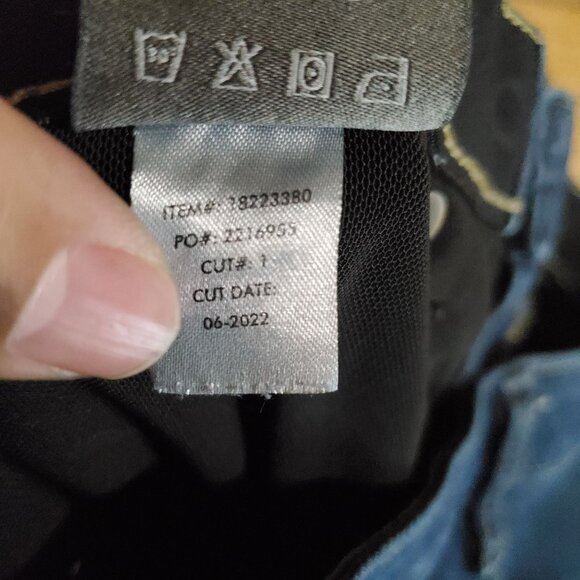 Torrid Jeans Women Size 16R Blue Bombshell Skinny Premium Stretch Button Fly - Picture 6 of 12